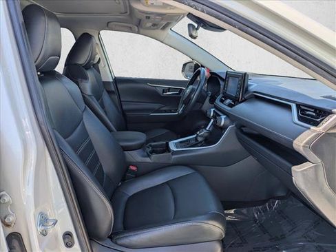 Used 2021 Toyota RAV4 XLE Premium FWD image 20