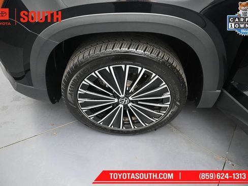 Used 2025 Volkswagen Taos SE FWD image 34
