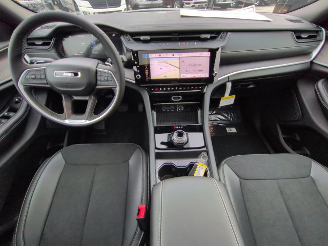 New 2026 Jeep Grand Cherokee Altitude RWD image 13