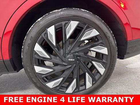 Used 2024 Lincoln Nautilus Reserve w/ Equipment Group 202A image 5