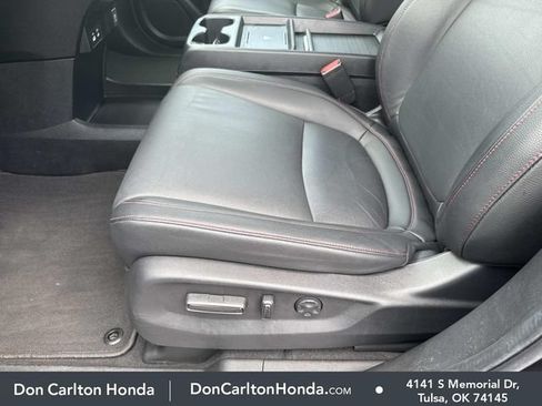 Used 2025 Honda Odyssey Sport-L image 12