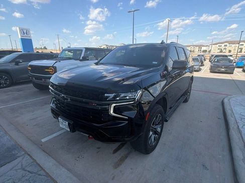Used 2021 Chevrolet Tahoe Z71 w/ Z71 Signature Package AWD/4WD image 16