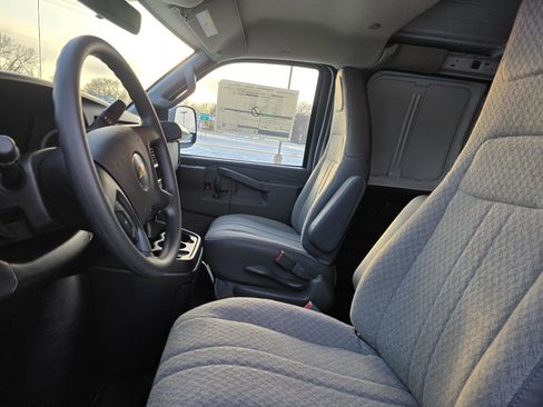 New 2025 Chevrolet Express 2500 w/ Driver Convenience Package image 4