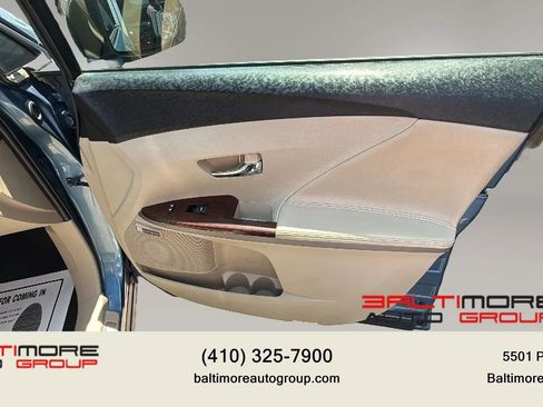 Used 2010 Toyota Venza FWD image 17