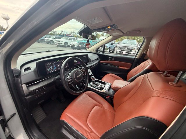 Used 2024 Kia Carnival SX FWD image 24