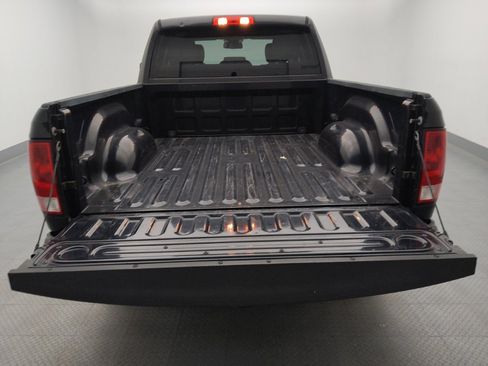 Used 2018 RAM 1500 Tradesman RWD image 29