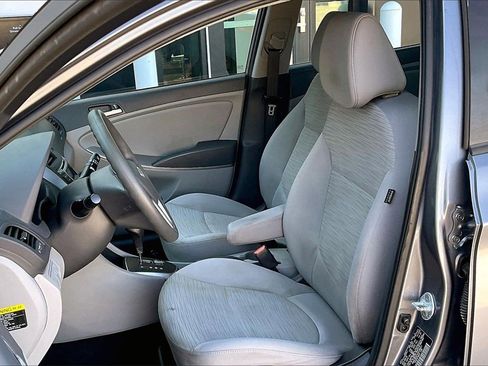 Used 2017 Hyundai Accent SE image 23