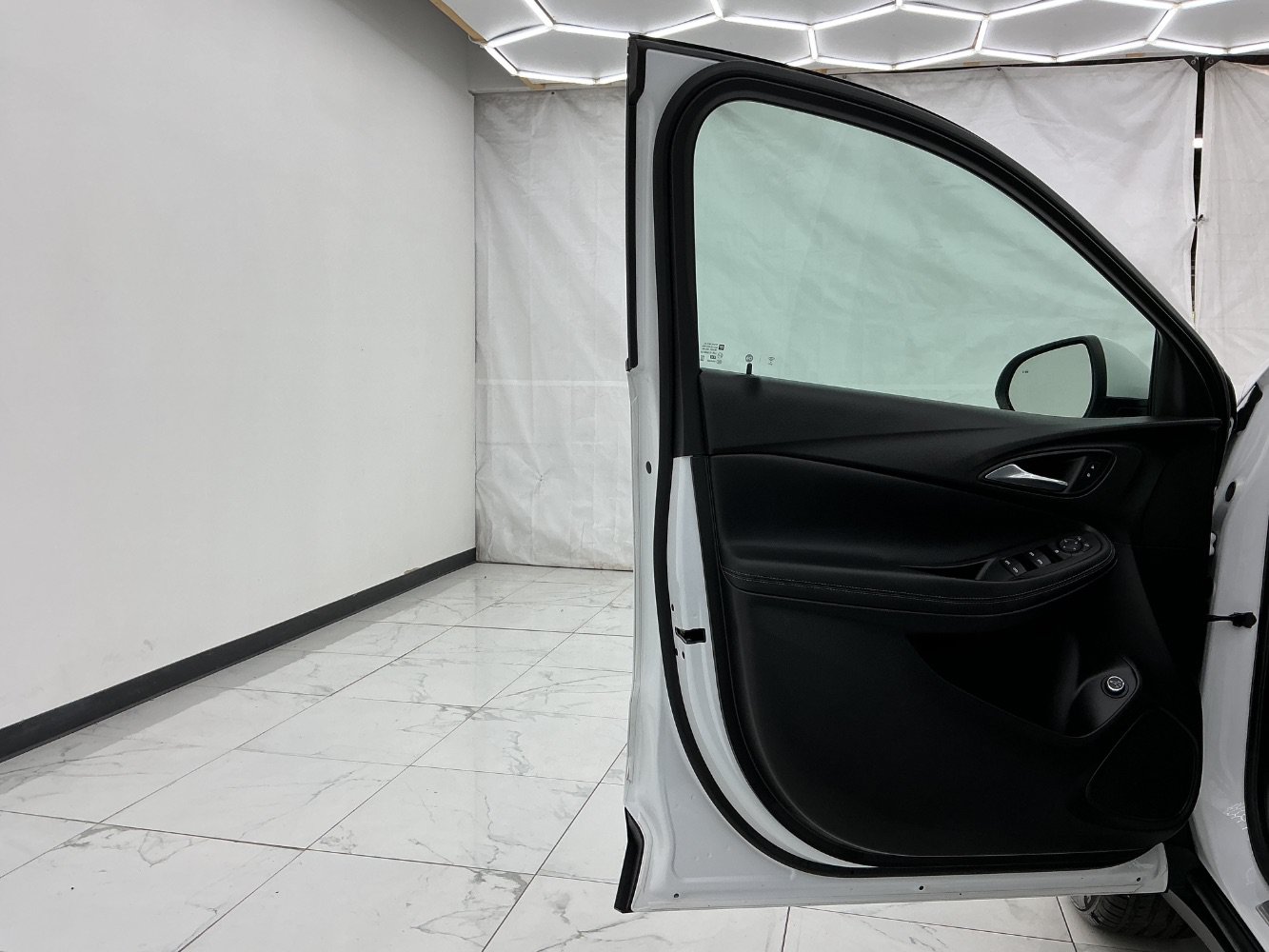 Used 2021 Buick Encore GX Select FWD image 18
