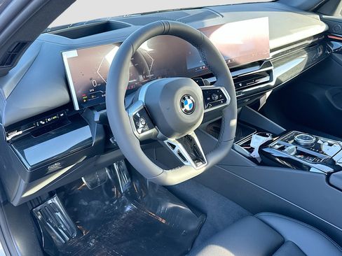 New 2026 BMW 530i w/ M Sport Package RWD image 7