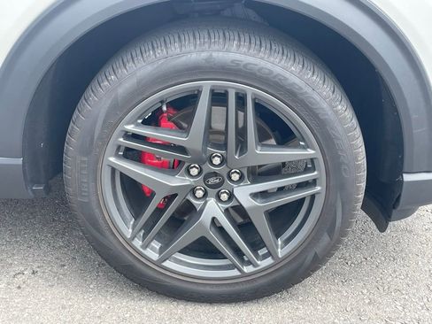 Used 2025 Ford Explorer ST-Line w/ Premium Package AWD/4WD image 31