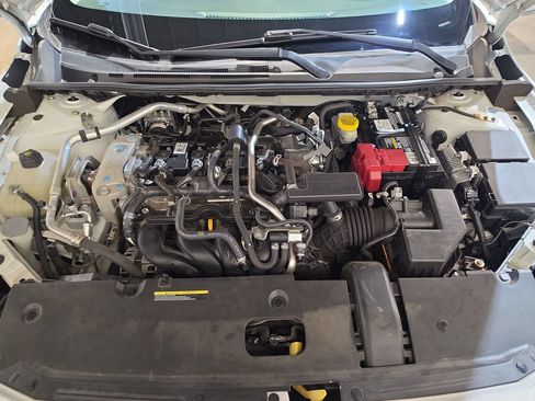 Used 2024 Nissan Sentra S FWD image 17
