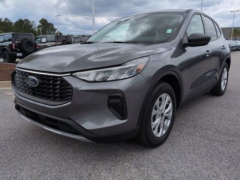 Used 2025 Ford Escape Active w/ Tech Pack #1 FWD image 8