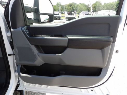 Used 2025 Ford F350 XLT AWD/4WD image 39