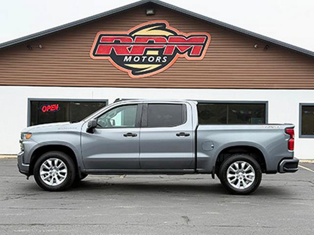 Used 2020 Chevrolet Silverado 1500 Custom w/ Custom Value Package AWD/4WD image 5