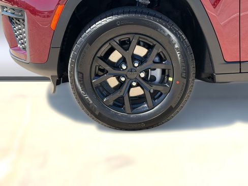 New 2026 Jeep Grand Cherokee Altitude AWD/4WD image 12