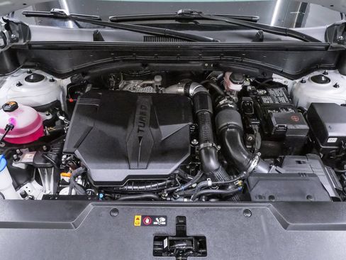Certified 2024 Hyundai Santa Fe SE FWD image 32