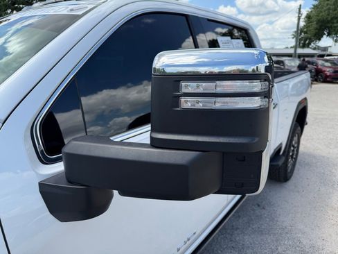 Used 2024 GMC Sierra 2500 Denali Ultimate image 13