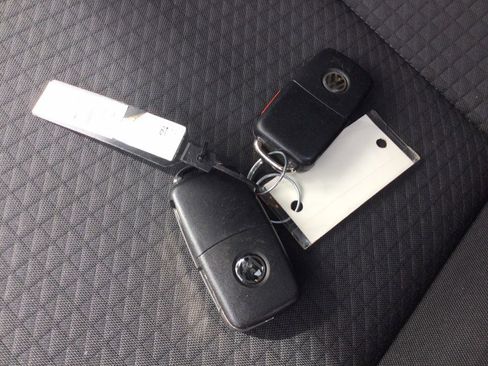 Used 2015 Volkswagen Jetta SE FWD image 38