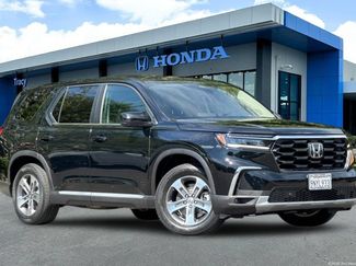 Used 2025 Honda Pilot EX-L video 1