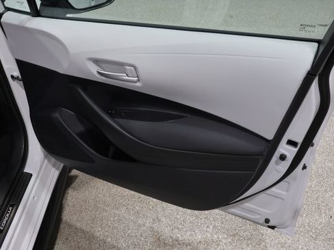 Used 2026 Toyota Corolla SE FWD image 22