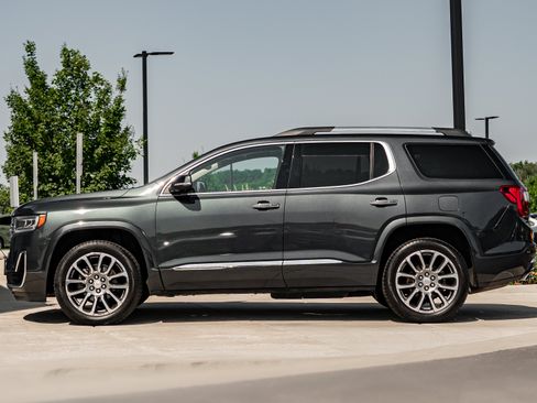 Used 2021 GMC Acadia Denali w/ Denali Ultimate Package AWD/4WD image 6