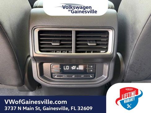 Certified 2025 Volkswagen Atlas SEL AWD/4WD image 13