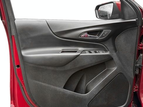 Used 2018 Chevrolet Equinox LT AWD/4WD image 14