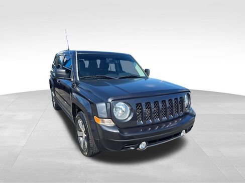 Used 2016 Jeep Patriot High Altitude FWD image 8