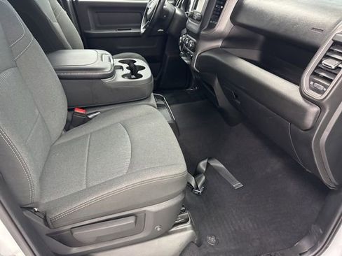 Used 2024 RAM 3500 Tradesman w/ Chrome Appearance Group image 25