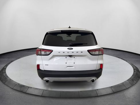 Used 2022 Ford Escape SE FWD image 6
