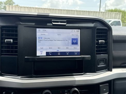 New 2025 Ford F350 XLT w/ FX4 Off-Road Package image 11