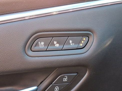 Used 2021 Cadillac Escalade Sport w/ Driver Assist Tech Package image 28