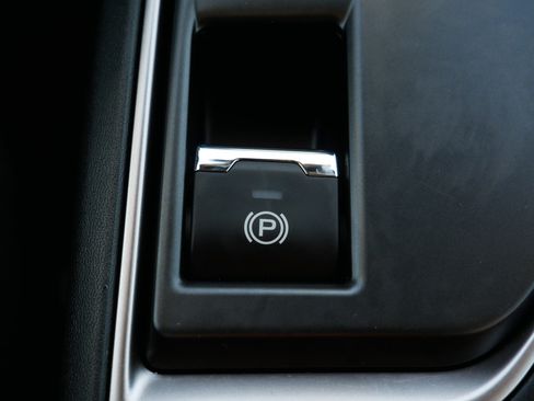 Used 2025 Subaru Impreza 2.0i image 31