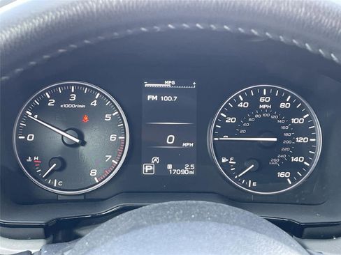 Used 2023 Subaru Outback Premium image 33