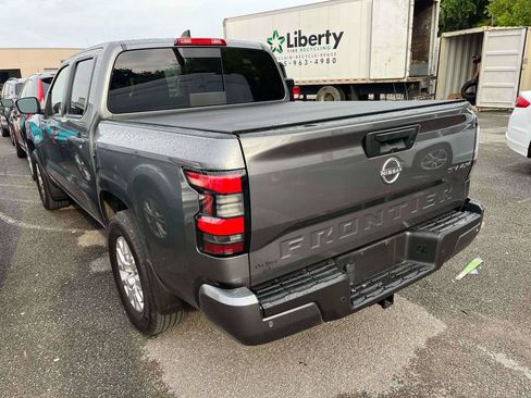 Used 2023 Nissan Frontier SV w/ SV Premium Package AWD/4WD image 3