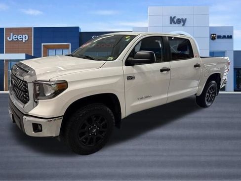 Used 2020 Toyota Tundra SR5 AWD/4WD image 2