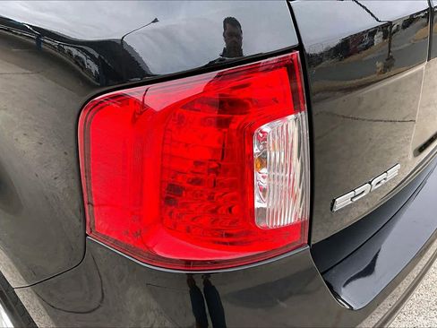 Used 2013 Ford Edge SE image 27