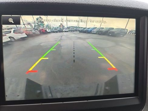 Used 2015 Ford F350 Lariat image 3