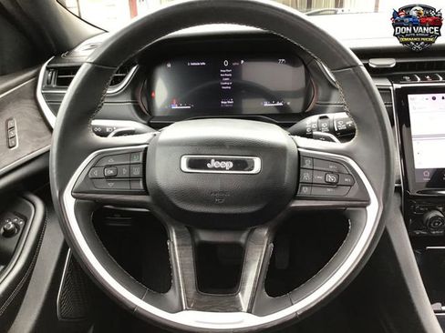 Used 2024 Jeep Grand Cherokee L Limited w/ Luxury Tech Group II AWD/4WD image 14