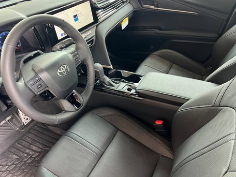 Used 2026 Toyota Camry XSE w/ Premium Plus Package AWD/4WD image 7