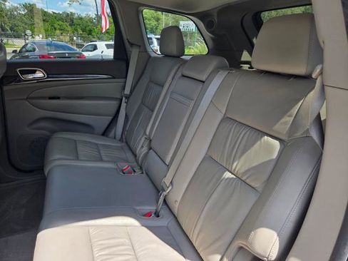Used 2013 Jeep Grand Cherokee Laredo image 33