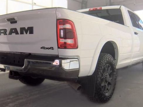 Used 2020 RAM 3500 Laramie AWD/4WD image 3