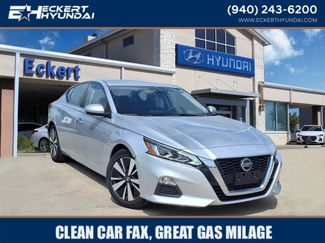 Used 2022 Nissan Altima 2.5 SV image 1