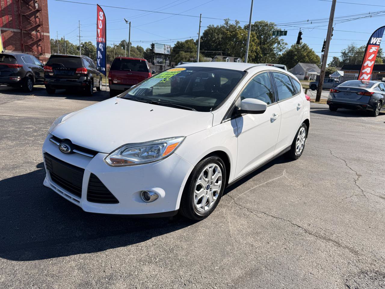 Used 2012 Ford Focus SE FWD image 2