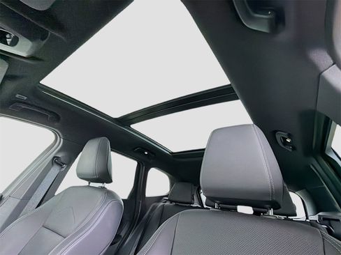 Used 2025 BMW X1 xDrive28i image 15