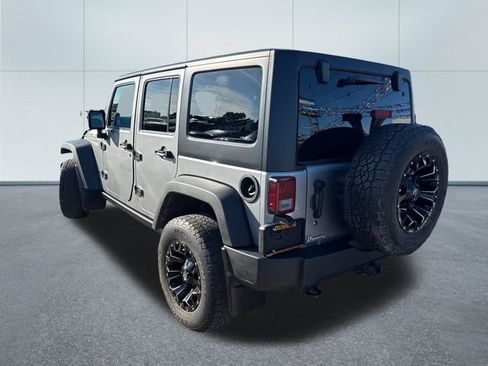 Used 2014 Jeep Wrangler Unlimited Rubicon w/ Connectivity Group AWD/4WD image 2