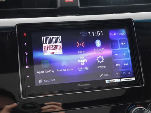 Used 2018 Toyota Camry XLE image 22