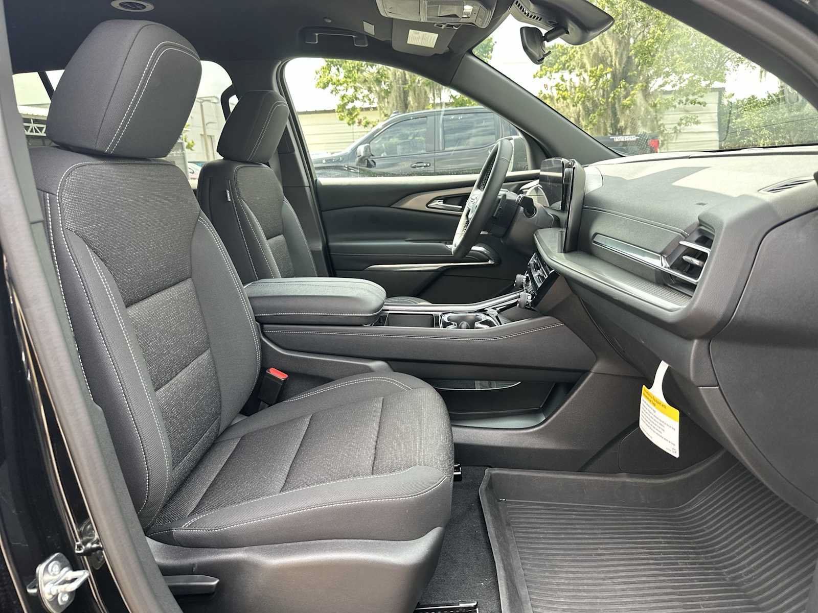 New 2026 Chevrolet Traverse LT FWD image 19