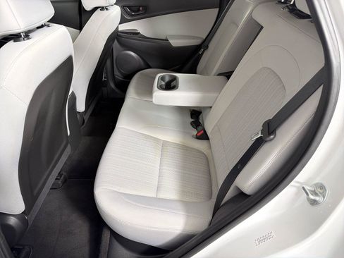 Used 2022 Hyundai Kona SEL FWD image 18