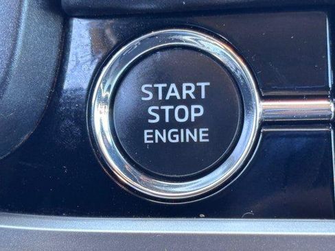 Used 2024 Mitsubishi Outlander SE FWD image 30